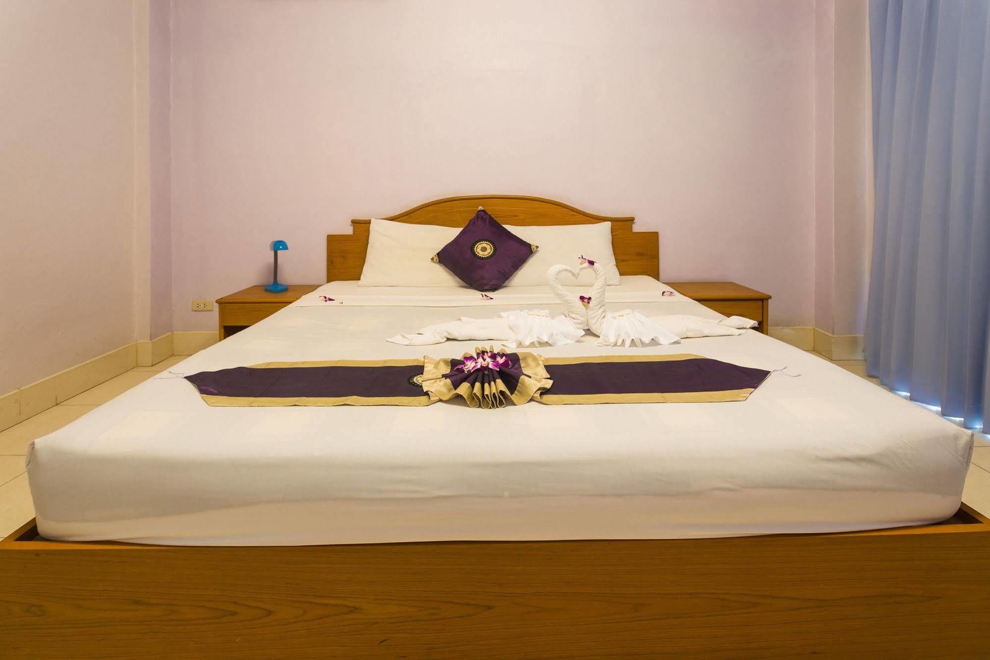 Guesthouse Belvedere Patong Ngoại thất bức ảnh
