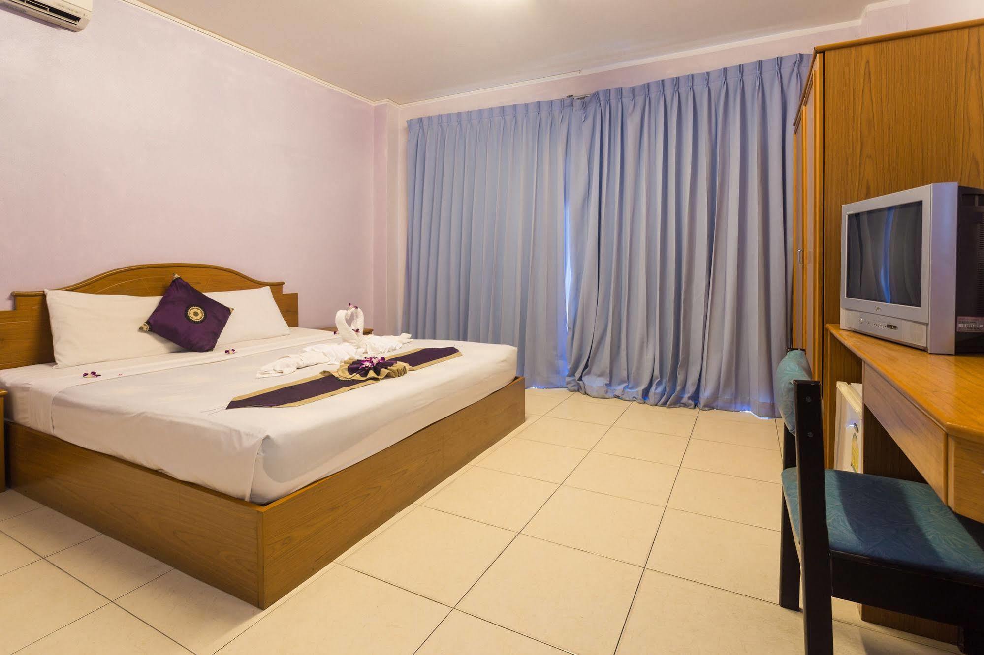 Guesthouse Belvedere Patong Ngoại thất bức ảnh
